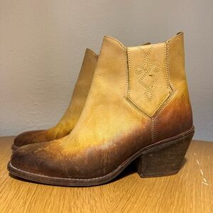 Stylish Tan and Brown Women's Ankle Boots